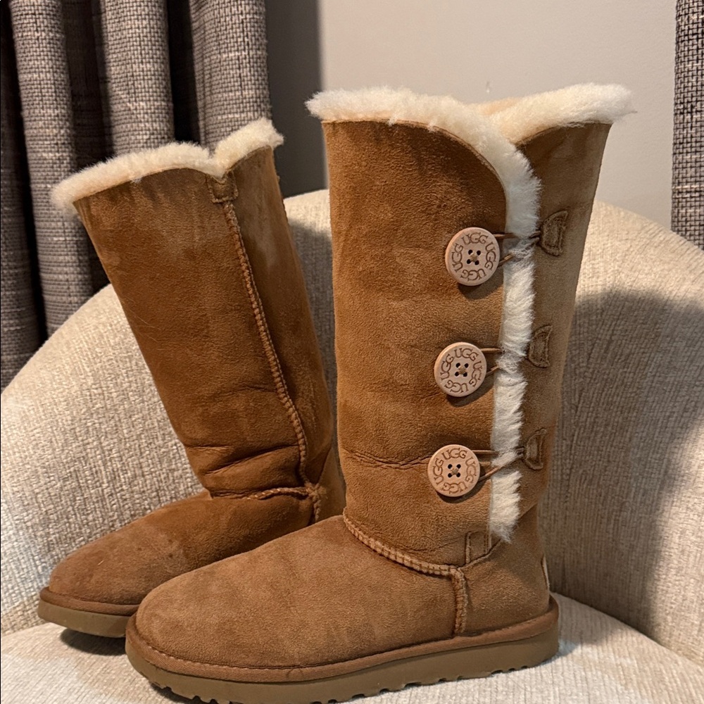 UGG Tan Winter Boots with Cream Fur